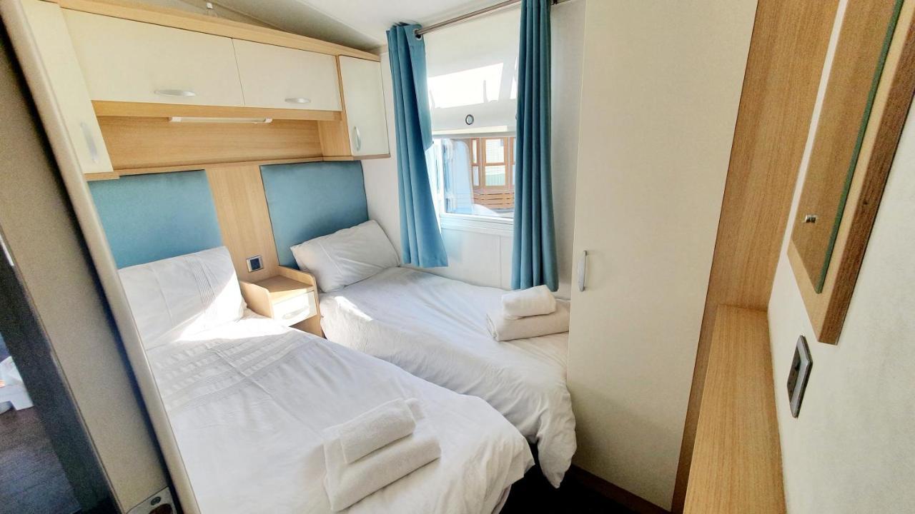 Apple Tree Lodge Hot Tub 3 Bedroom 2 Bars Morpeth Exterior foto