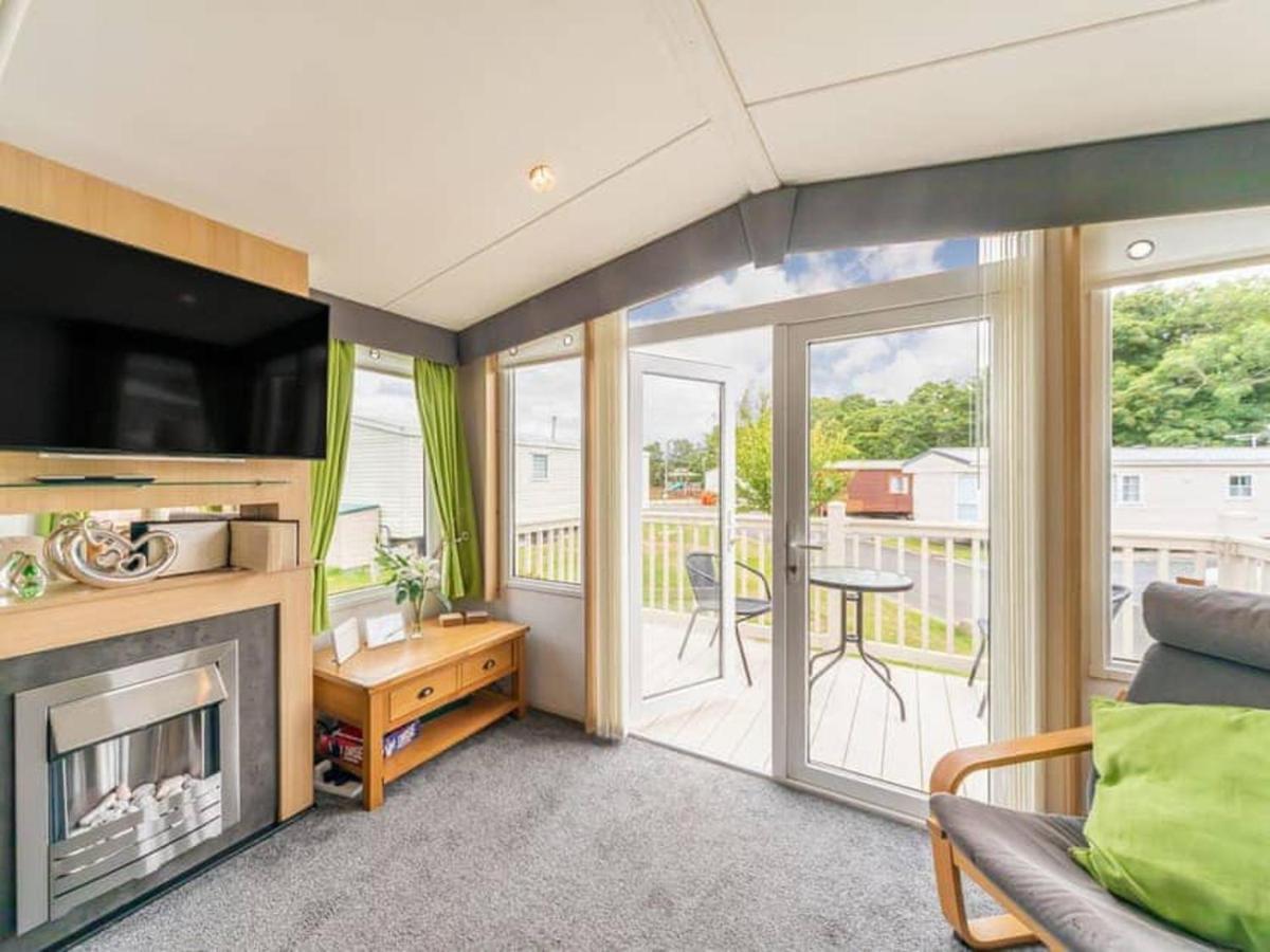 Apple Tree Lodge Hot Tub 3 Bedroom 2 Bars Morpeth Exterior foto